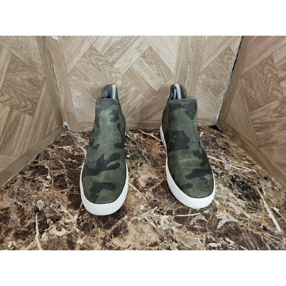 Steve Madden Women's Fashion Hidden Wedges Camouflage Slip-on Green Shoe Size... - Picture 7 of 12